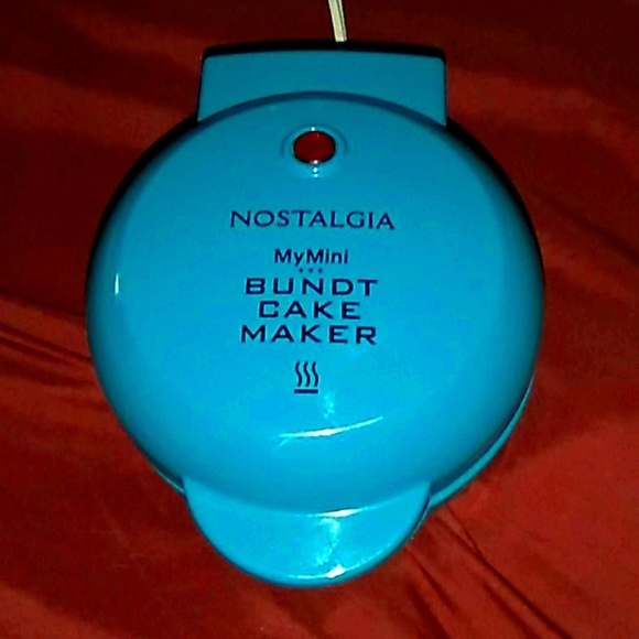 Nostalgia Other - Mini Bundt Cake Maker